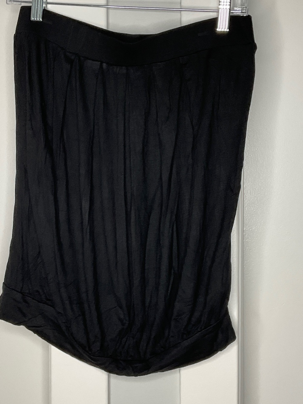 Black Women's Sleeveless Blouse - Lightweight Pleated Tank